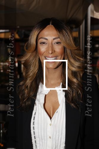Amsterdam 23 september 2021
Rose Bertram onthult de cover van Fabulous Mama met zichzelf op de cover bij Cafe de Waard. Maria Tailor