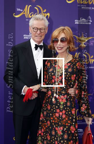 Scheveningen 26 september 2021
Premiere Aladdin in het circustheater.
Marijke Helwegen met man harrie