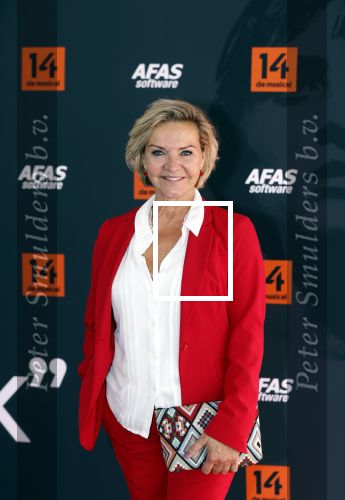 Leusden 25 september 2021
Premiere Nummer 14 ( Johan Cruijff ) in het AFAS Theater. Mariska v Kolck met broer