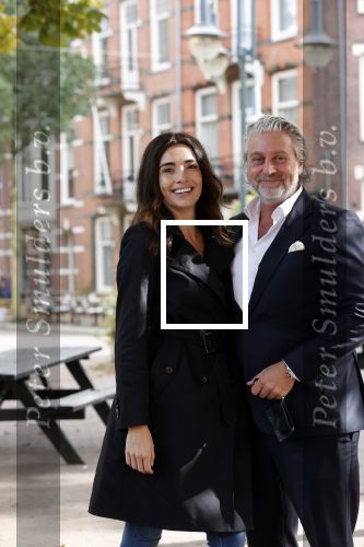 Amsterdam 11 oktober 2021
Mark teurlings met zijn vriendin kim op de cornelis schuytstraat