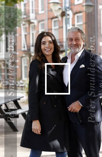 Amsterdam 11 oktober 2021
Mark teurlings met zijn vriendin kim op de cornelis schuytstraat