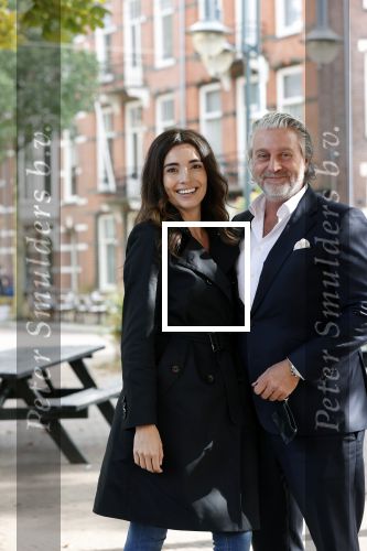 Amsterdam 11 oktober 2021
Mark teurlings met zijn vriendin kim op de cornelis schuytstraat