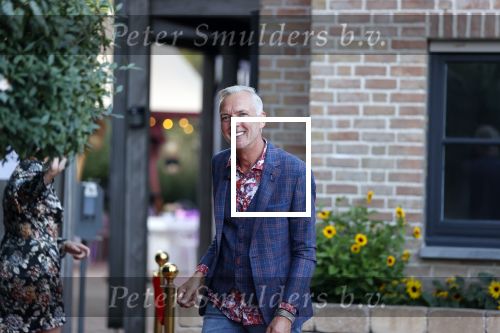 Noordwijk 4 september 2021
Martien Meiland viert zijn 60e verjaardag in de tuin van zijn nieuwe huis/villa. Aanwezig oa Erica Meiland Maxime Meiland (zwanger) met partner Leroy Molkenboer en Montana Meiland met partner Dirk