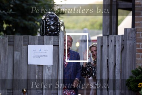 Noordwijk 4 september 2021
Martien Meiland viert zijn 60e verjaardag in de tuin van zijn nieuwe huis/villa. Aanwezig oa Erica Meiland Maxime Meiland (zwanger) met partner Leroy Molkenboer en Montana Meiland met partner Dirk