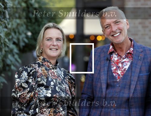 Noordwijk 4 september 2021
Martien Meiland viert zijn 60e verjaardag in de tuin van zijn nieuwe huis/villa. Aanwezig oa Erica Meiland Maxime Meiland (zwanger) met partner Leroy Molkenboer en Montana Meiland met partner Dirk