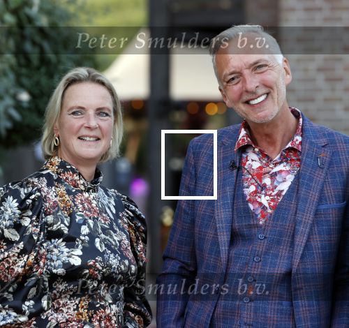 Noordwijk 4 september 2021
Martien Meiland viert zijn 60e verjaardag in de tuin van zijn nieuwe huis/villa. Aanwezig oa Erica Meiland Maxime Meiland (zwanger) met partner Leroy Molkenboer en Montana Meiland met partner Dirk