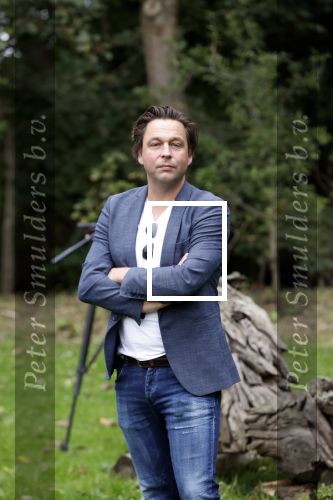Amsterdam 16 oktober 2021
Patty Brard en haar man Antoine v d Vijver in een ijsbad . Patty heeft een hele lijn met produkten die bij het Kruitvat te koop zijn . Matthijs Albers