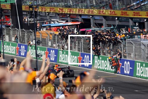 Zandvoort 5 september 2021
Grand Pris F1 op circuit Zandvoort . Aanwezig oa Koning Willem Alexander Koningin Maxima Prinses Amalia en prinses Alexia. Max Verstappen wint de GP Lewis Hamilton is 2e en Valteri Bottas 3e