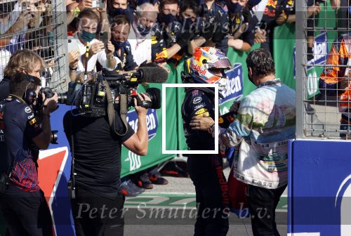 Zandvoort 5 september 2021
Grand Pris F1 op circuit Zandvoort . Aanwezig oa Koning Willem Alexander Koningin Maxima Prinses Amalia en prinses Alexia. Max Verstappen wint de GP Lewis Hamilton is 2e en Valteri Bottas 3e. Max met Tiesto
