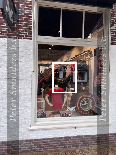 Lelystad 20 oktober 2021
Bataviastad. Max Verstappen winkel