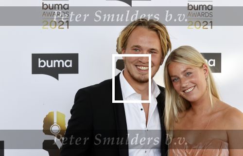 Amsterdam 20 september 2021
Buma awards in Bimhuis in Amsterdam.
Mc Snelle , Lars Bos. Met zijn vriendin Sterre Kunzler