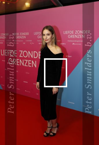 Amsterdam 11 oktober 2021
Premiere liefde zonder grenzen in Tuschinski.
Melissa Drost met vriend