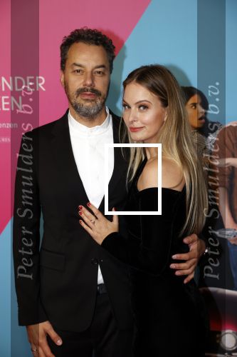 Amsterdam 11 oktober 2021
Premiere liefde zonder grenzen in Tuschinski.
Melissa Drost met vriend