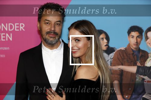 Amsterdam 11 oktober 2021
Premiere liefde zonder grenzen in Tuschinski.
Melissa Drost met vriend