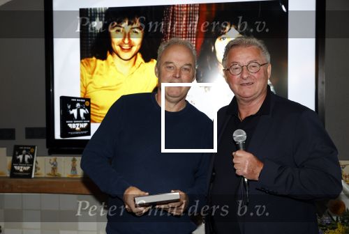 Volendam 12 oktober 2021
Boekpresentatie Jan Keizer bij Hotel Spaander in Volendam . Alle oude bendleden van BZN zijn aanwezig zoals Annie Schilder Carola Smit Jan Tuijp Jack Veerman Thomas Tol Dick Plat . Menno Muis