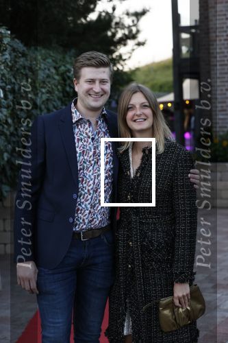 Noordwijk 4 september 2021
Martien Meiland viert zijn 60e verjaardag in de tuin van zijn nieuwe huis/villa. Aanwezig oa Erica Meiland Maxime Meiland (zwanger) met partner Leroy Molkenboer en Montana Meiland met partner Dirk