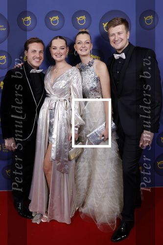 Amsterdam 14 oktober 2021
Televizierring gala in Carre Amsterdam. Maxime Meiland en Montana Meiland met hun partners Dirk en Leroy