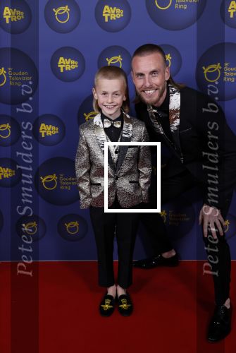 Amsterdam 14 oktober 2021
Televizierring gala in Carre Amsterdam. Nathan Rutjes met zijn zoon Lavezzi