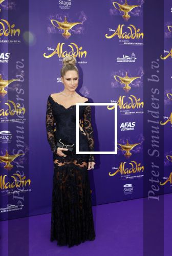 Scheveningen 26 september 2021
Premiere Aladdin in het circustheater.
Nikkie Plessen kwam met goede vriend Sven Sauve