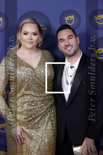 Amsterdam 14 oktober 2021
Televizierring gala in Carre Amsterdam.
Nikkie de Jager ( Nikkie  Tutorials) kwam met een vriend
