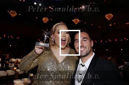 Amsterdam 14 oktober 2021
Televizierring gala in Carre Amsterdam.
Nikkie de Jager ( Nikkie  Tutorials) kwam met een vriend