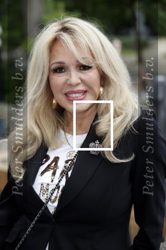 Amsterdam 2 september 2021
Aftrap van Stoptober bij Vondel CS.
Aanwezig Patricia PaaY Hans Klok Bill v Dijk  Louisa en Rowan en Patrick Martens .