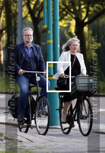 Amsterdam 3 september 2021
Paatrick Stoof met zijn partner op de fiets in Amsterdam Buitenveldert.