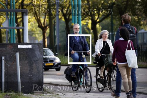 Amsterdam 3 september 2021
Paatrick Stoof met zijn partner op de fiets in Amsterdam Buitenveldert.
