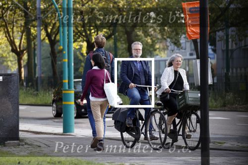 Amsterdam 3 september 2021
Paatrick Stoof met zijn partner op de fiets in Amsterdam Buitenveldert.