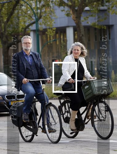 Amsterdam 3 september 2021
Paatrick Stoof met zijn partner op de fiets in Amsterdam Buitenveldert.