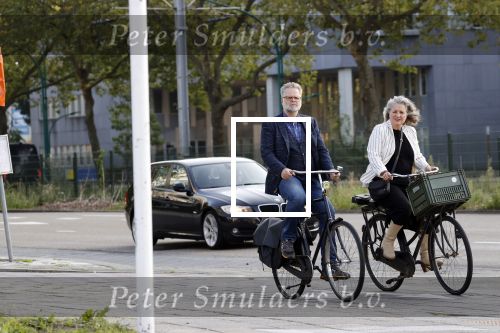 Amsterdam 3 september 2021
Paatrick Stoof met zijn partner op de fiets in Amsterdam Buitenveldert.