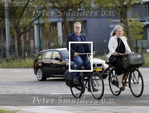 Amsterdam 3 september 2021
Paatrick Stoof met zijn partner op de fiets in Amsterdam Buitenveldert.