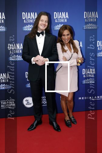 Amsterdam 12 september 2021
Premiere Diana en zonen in het deLaMar theater.
Patty Brard kwam met Guido Spek