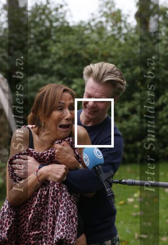 Amsterdam 16 oktober 2021
Patty Brard en haar man Antoine v d Vijver in een ijsbad . Patty heeft een hele lijn met produkten die bij het Kruitvat te koop zijn .
