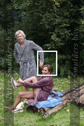 Amsterdam 16 oktober 2021
Patty Brard en haar man Antoine v d Vijver in een ijsbad . Patty heeft een hele lijn met produkten die bij het Kruitvat te koop zijn .