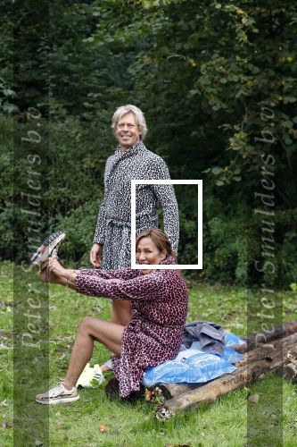 Amsterdam 16 oktober 2021
Patty Brard en haar man Antoine v d Vijver in een ijsbad . Patty heeft een hele lijn met produkten die bij het Kruitvat te koop zijn .