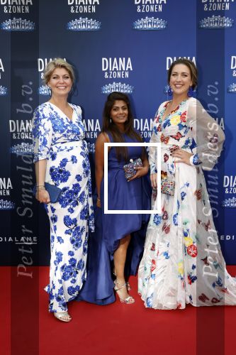 Amsterdam 12 september 2021
Premiere Diana en zonen in het deLaMar theater.
Pauline Wingelaar, Kimberly Bosman, Bo Wilkes