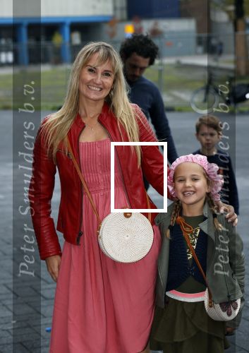 Amsterdam 3 oktober 2021
Premiere grote sinterklaasfilm in Pathe Noord.
Peggy Vrijens met dochter