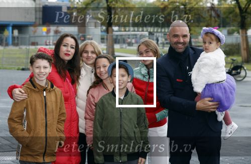 Amsterdam 3 oktober 2021
Premiere grote sinterklaasfilm in Pathe Noord.
Peter Post met vrouw en kinderen