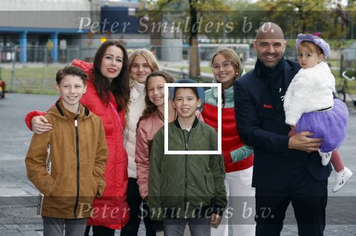 Amsterdam 3 oktober 2021
Premiere grote sinterklaasfilm in Pathe Noord.
Peter Post met vrouw en kinderen