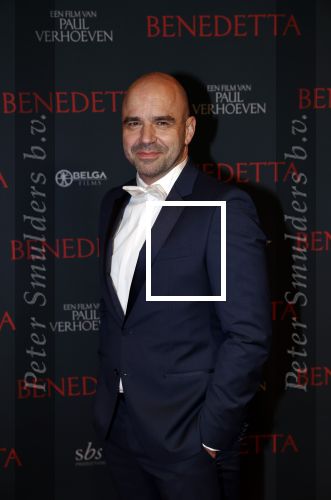 Amsterdam 12 oktober 2021
Premiere Benedetta  in Tuschinski. paul Verhoeven is de regisseur. Peter Post