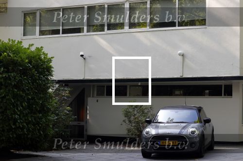 Breda 9 oktober 2021
Nick Dijkman belt aan bij het huis van Pierre Kartner