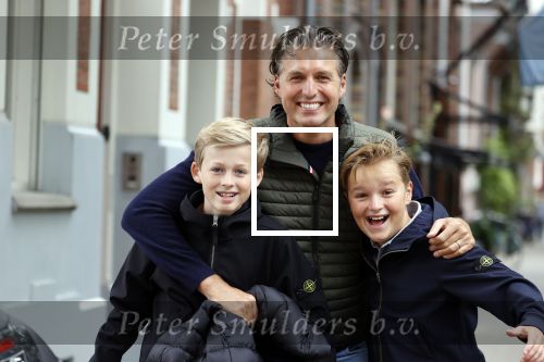 Amsterdam 2 september 2021
Pieter v d Hoogenband en zijn vrouw Marie Jose met hun beider kinderen in amsterdam.