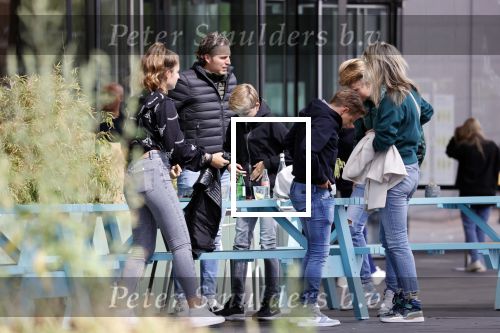 Amsterdam 2 september 2021
Pieter v d Hoogenband en zijn vrouw Marie Jose met hun beider kinderen in amsterdam.