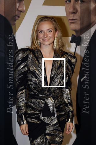 Amsterdam 28 september 2021
Premiere James Bond in Tuschinski. Pip Pellens met haar man Pim Wessels