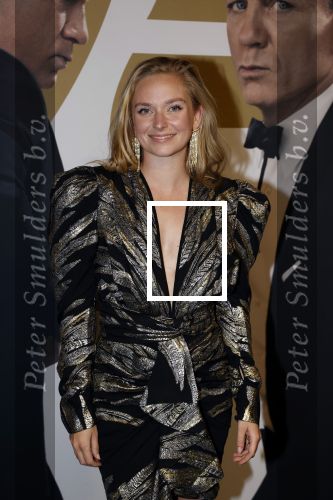 Amsterdam 28 september 2021
Premiere James Bond in Tuschinski. Pip Pellens met haar man Pim Wessels