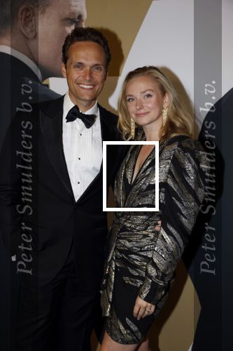 Amsterdam 28 september 2021
Premiere James Bond in Tuschinski. Pip Pellens met haar man Pim Wessels