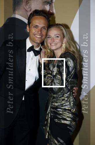 Amsterdam 28 september 2021
Premiere James Bond in Tuschinski. Pip Pellens met haar man Pim Wessels