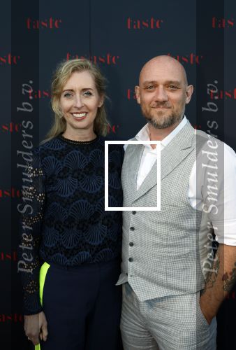 Amsterdam 9 oktober 2021
Premiere Taste in Amsterdam West. Plien v bennekom kwam met haar man