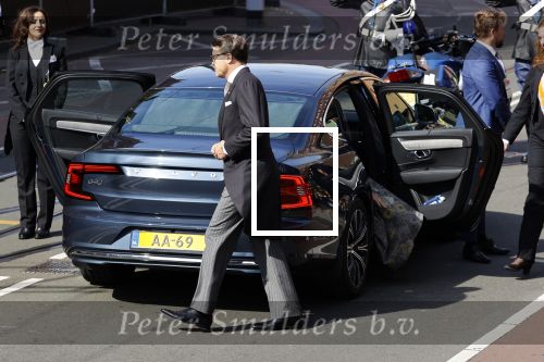 Den Haag 21 september 2021
Prinsjesdag in Den Haag 2021. De troonrede is in de grote kerk. Aanwezig namens de koninklijke familie zijn Koning Willem Alexander en Koningin Maxima Prins Constantijn en Prinses Laurentien.